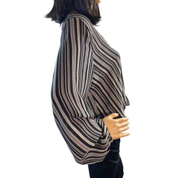 (6 for $25) Windsor Striped Surplice Tie-Front Blouse Size Large - Picture 3 of 6